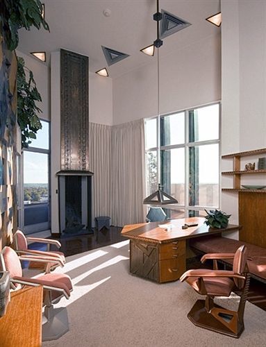 The Inn At Price Tower 바틀즈빌 외부 사진