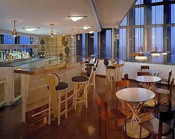 The Inn At Price Tower 바틀즈빌 외부 사진